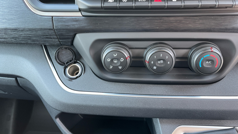 Renault Trafic Swb Diesel SL30 Blue dCi 150 Extra [Safety] Van